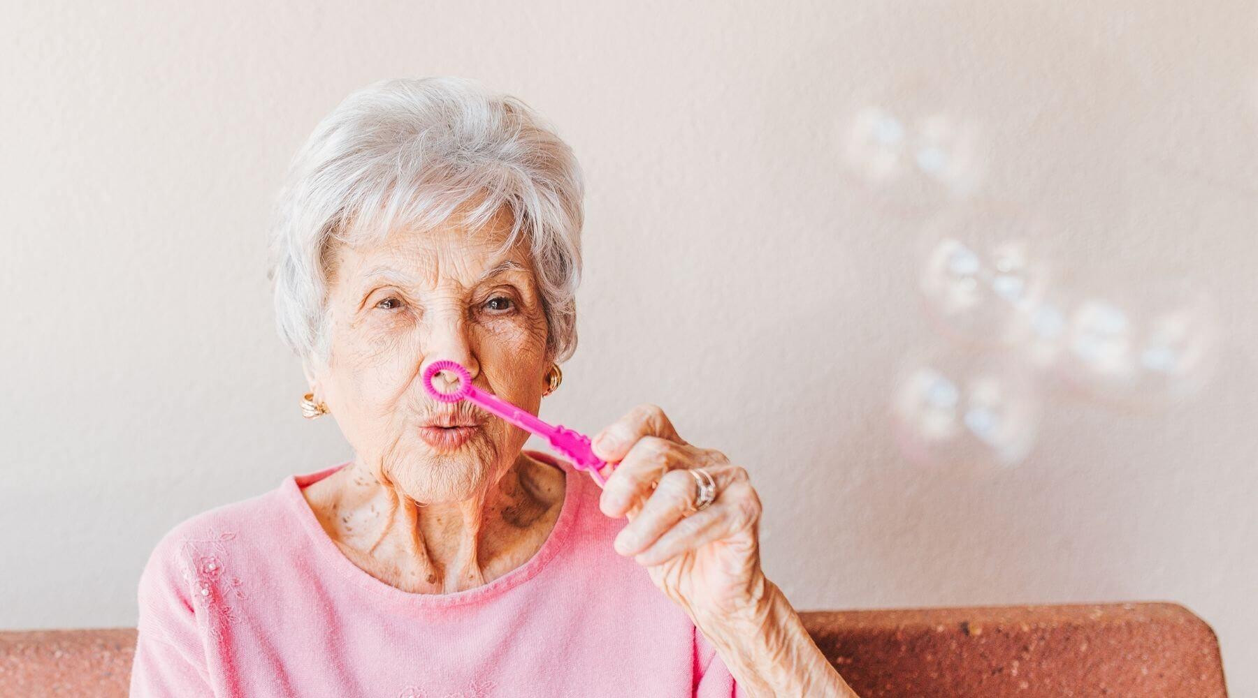 40 best gifts for an 80-year-old woman